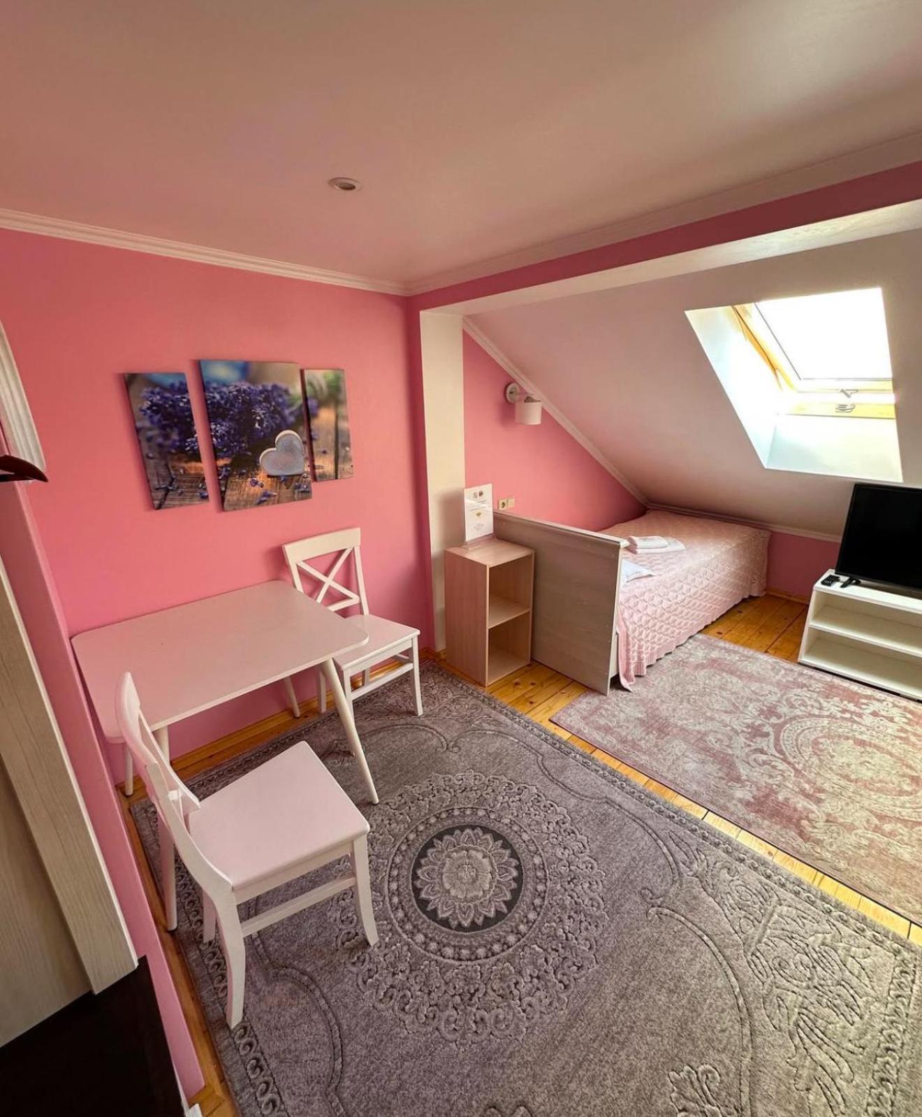 チェルニウツィーАpartment For Ladyアパートメント エクステリア 写真